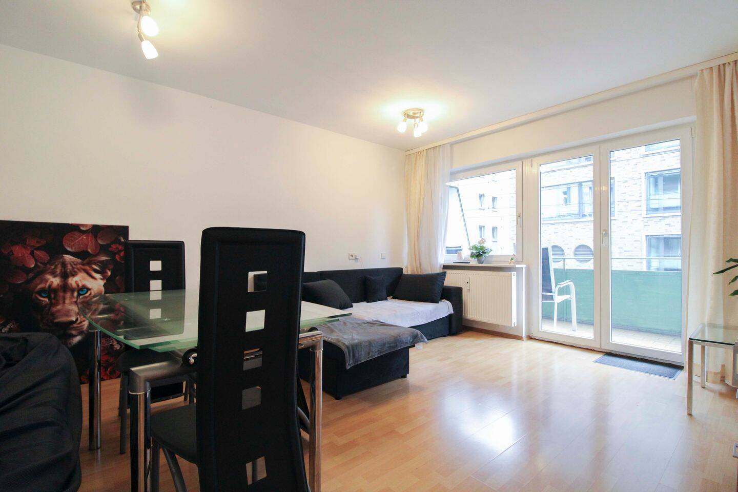 Zentrale 2-Zimmer-Wohnung mit Südbalkon und guter Anbindung – Stuttgart – Vorschaubild 4