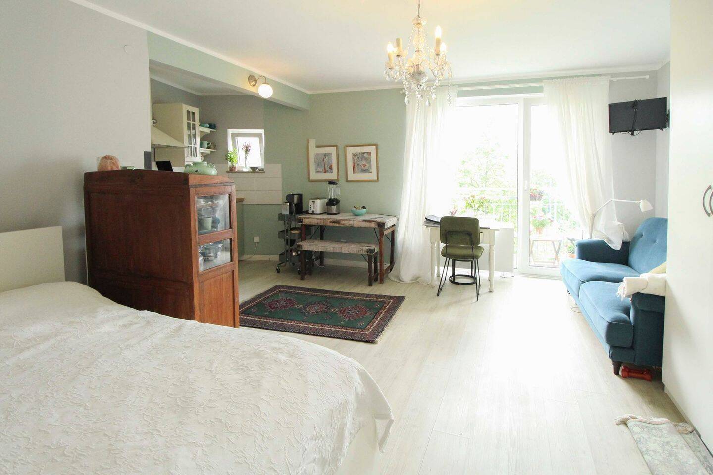 Zentral und bezugsfrei: Möbliertes 1 Zimmerappartement in Unterbilk – Düsseldorf – Vorschaubild 4