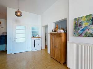 Stilvoll und geräumig: Altbauwohnung mit offener Wohnküche und Balkon Nähe Ostpark – 33604 Bielefeld – Vorschaubild 2