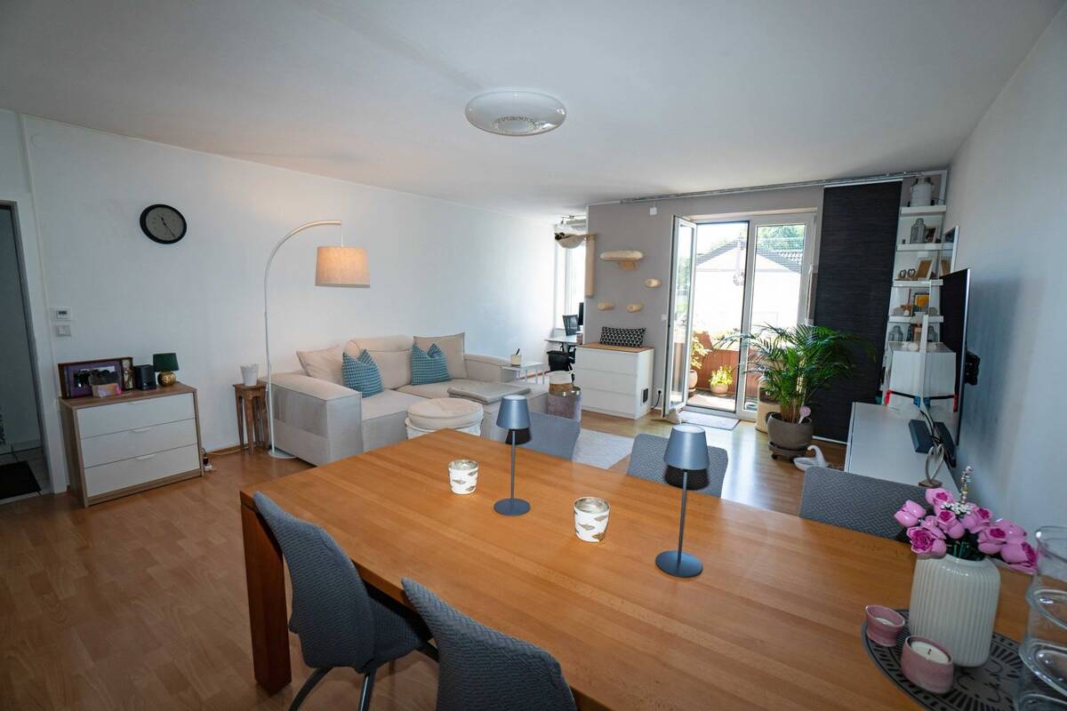 Kapitalanlage oder neues Zuhause - 2-Zimmer-ETW mit Balkon & Tiefgaragenstellplatz – 21029 Hamburg – Bild 1 von 8
