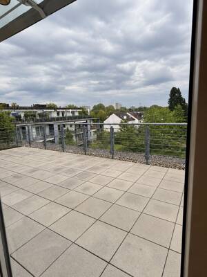 3 Zimmer mit Dachterrasse - Willkommen in Ihrem neuen Zuhause hoch über den Dächern Münchens!