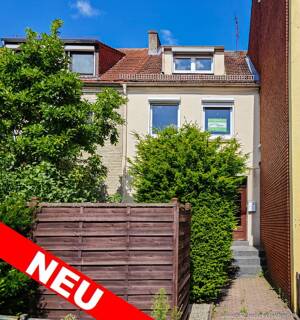 !! Viel Platz für die große Familie - solides Reihenhaus mit Potenzial !!