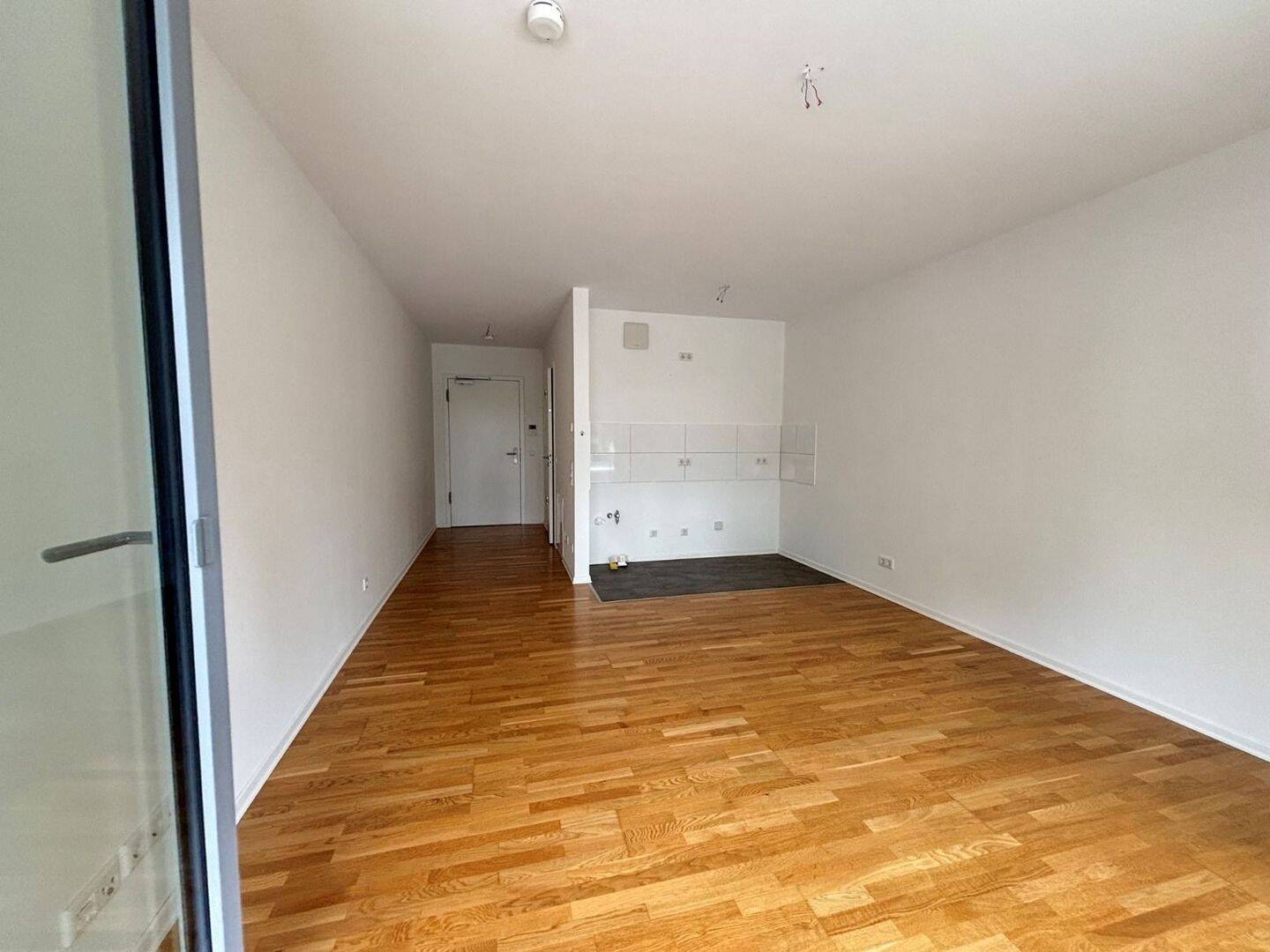 NEU! Moderne 1-RW mit Balkon & TG-Stellplatz in DD-Striesen !!! – Dresden – Vorschaubild 3