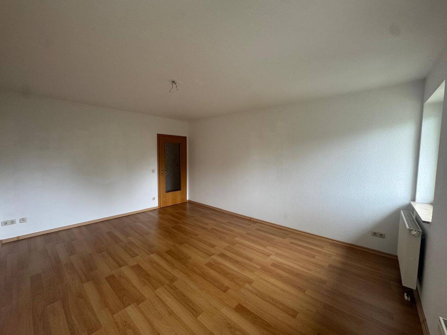 Helle 2-Raum-Oase mit charmantem Grundriss und gemütlicher Atmosphäre – Chemnitz – Vorschaubild 3