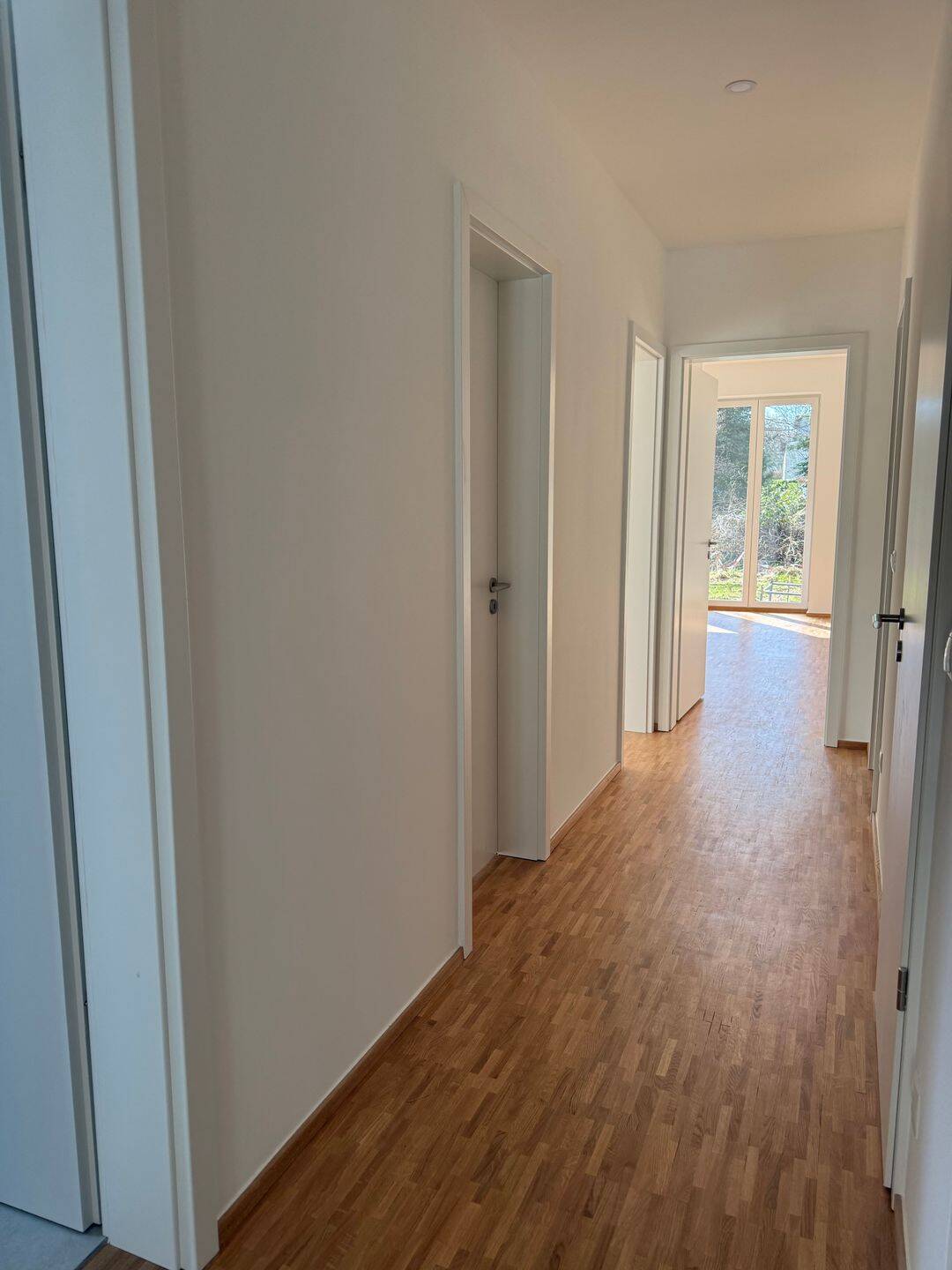idyllisch gelegene Zweizimmerwohnung mit großem Westbalkon – Hamburg – Vorschaubild 4