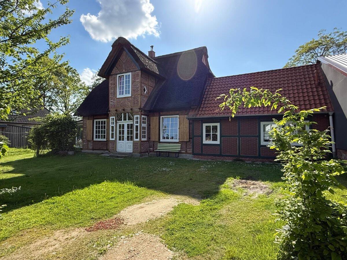 Landhaus in Hagen im Bremischen / OT Wulsbüttel zu verkaufen.