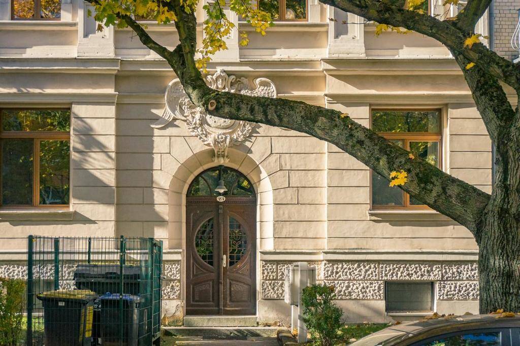 Großzügige 3-Raum-Erdgeschosswohnung mit Balkon – Chemnitz – Vorschaubild 7