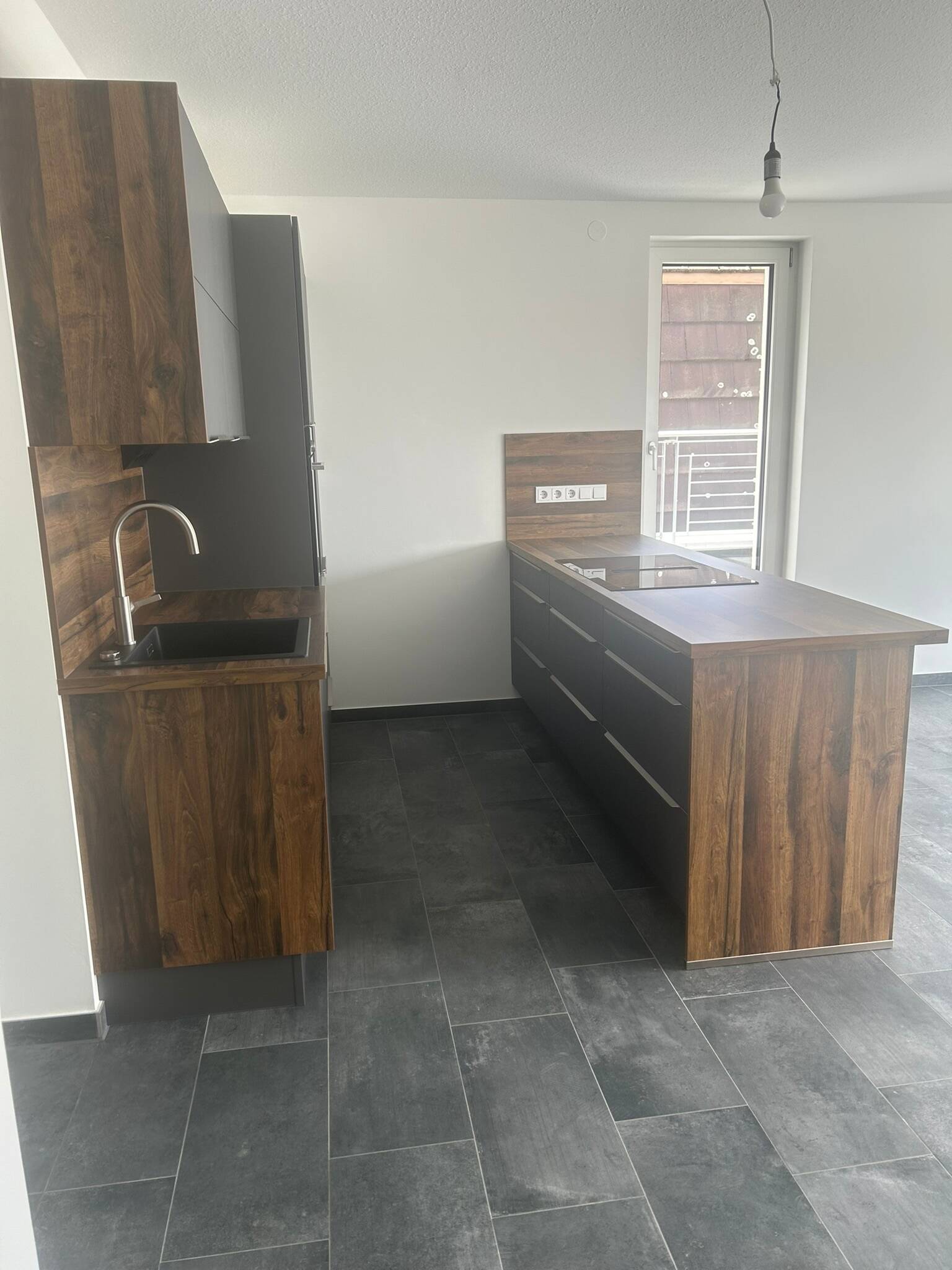 Neubau 2-Zimmer-Wohnung mit gehobener Innenausstattung mit EBK – Nürnberg – Vorschaubild 3