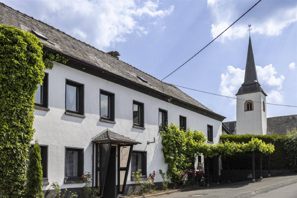 Leben Sie dort, wo andere Urlaub machen ... – Lünebach – Bild 1 von 9