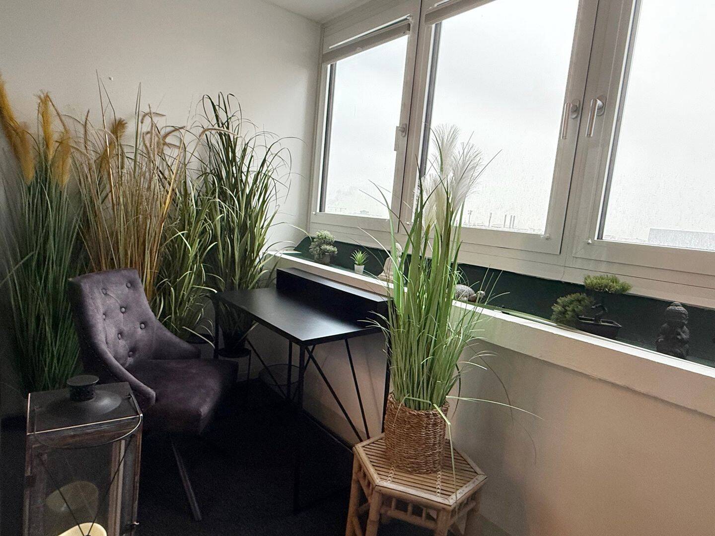 "Kuscheliges Nest" Gemütliches 1-Zimmer-Appartement mit freiem Blick und großer verglaster Ostloggia in München - Oly... – München – Vorschaubild 9