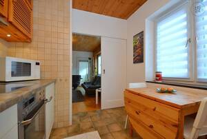 Schön möblierte 2-Zimmer Wohnung mit Loggia in Stuttgart Mitte, fußläufig zum HBF – 70174 Stuttgart – Vorschaubild 8