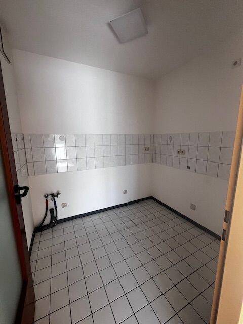 Sehr schöne gepflegte 2-Raumwohnung mit Balkon in Magdeburg-Reform – Magdeburg – Vorschaubild 4
