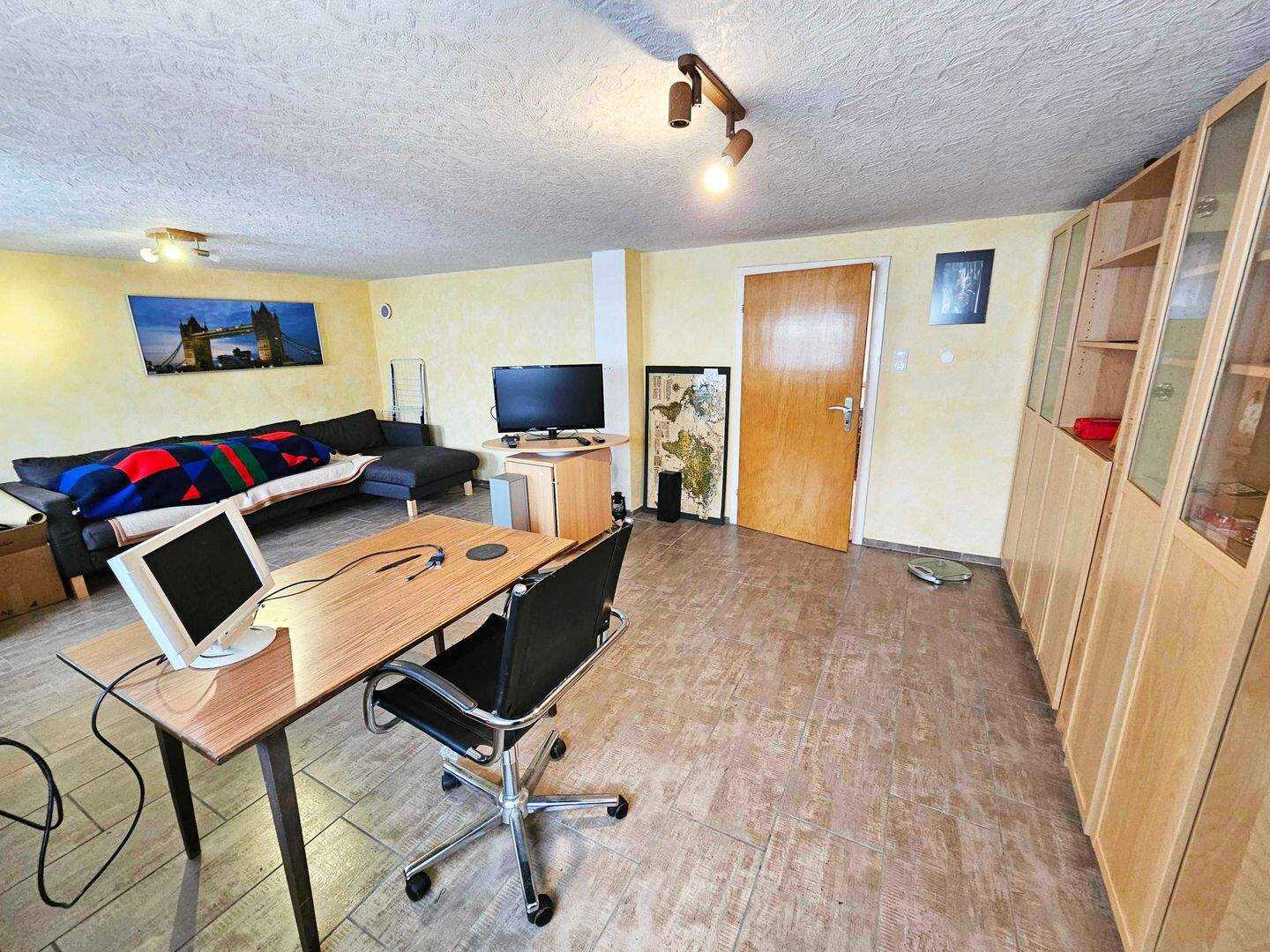 Wohnhaus mit Wirtschaftsgebäuden und optional erwerbbaren landwirtschaftlichen Flächen – Bromskirchen – Vorschaubild 5