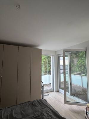 3,5-Zimmer Penthouse-Maisonnette Wohnung in Hamburg-Hummelsbüttel mit 2 PKW-Stellplätzen und Einbauküche – 22339 Hamburg – Vorschaubild 7