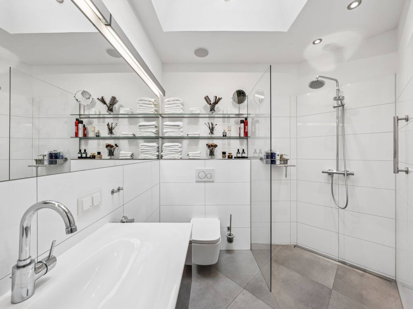 Stilvolles Wohnen an bester Adresse! Bezugsfreie 2-Zimmer-Dachgeschosswohnung am Kurfürstendamm – Berlin – Vorschaubild 7
