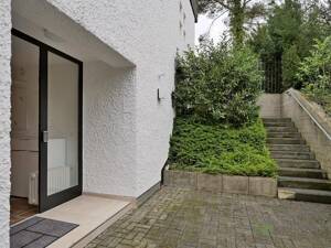 (EF1018_M) Kassel-Stadt: Brasselsberg, moderne möblierte Wohnung mit sep. Hauseingang, Terrasse, Grundreinigung – 34132 Kassel – Vorschaubild 9