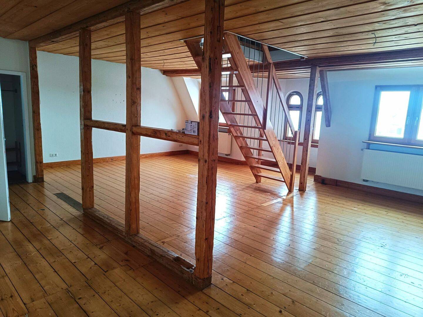 Schöne und helle Maisonettewohnung in Lüdenscheid – Lüdenscheid – Vorschaubild 2