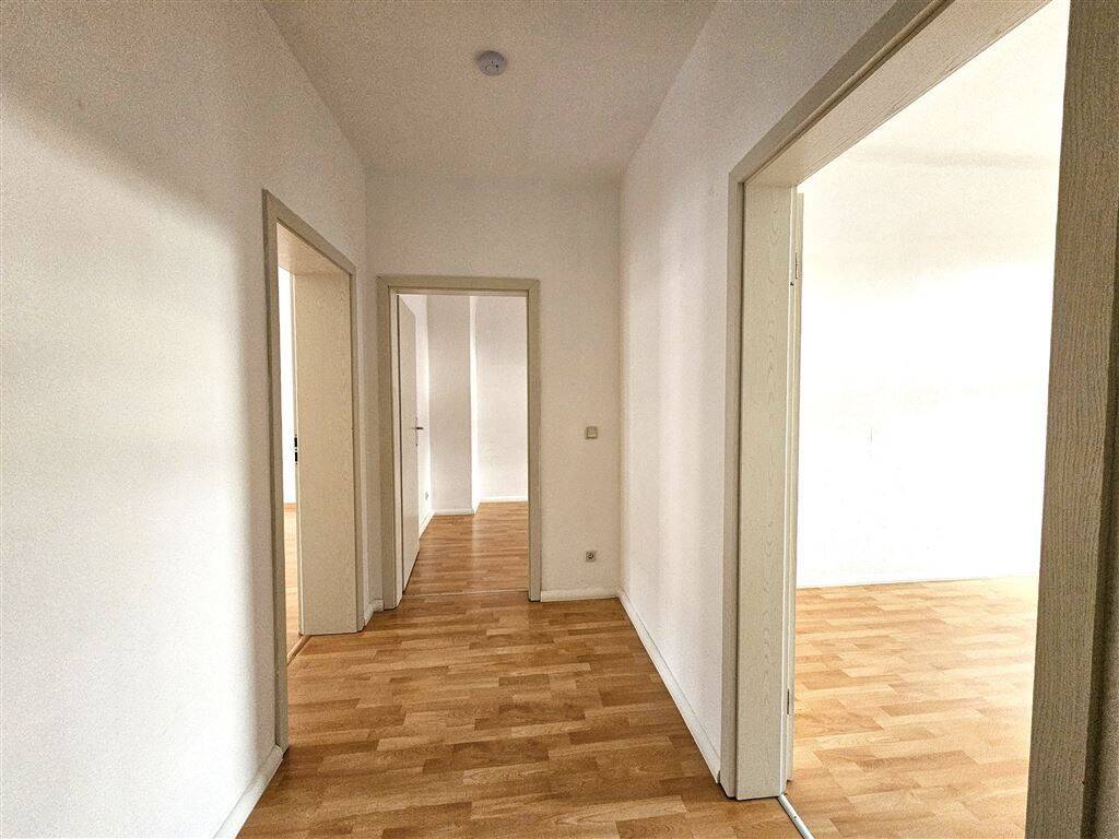 ***tolle 3 Raum WE mit Balkon auch WG geeignet- in Uninähe*** – Chemnitz – Vorschaubild 8