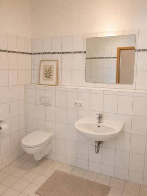 Wohnen mit Geschichte - großzügige 2-Zimmer Wohnung – 72461 Albstadt – Vorschaubild 6