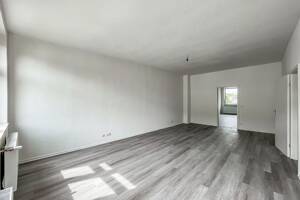 2,5 Zimmer - vollständig saniert - Bewohnerparkausweis- Terrasse – 45128 Essen – Vorschaubild 5