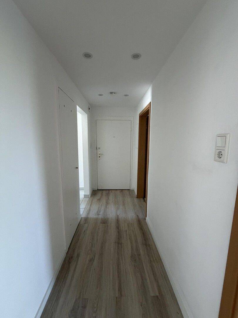 3-Zimmer-Wohnung (68 m²) mit Balkon und neuer Einbauküche in Nürnberg-Gibitzenhof zu vermieten – Nürnberg – Vorschaubild 5
