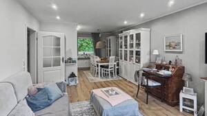 Essen-Heisingen: Modernisierte 3-Zimmer-Wohnung mit großem Balkon ins Grüne – 45259 Essen – Vorschaubild 3