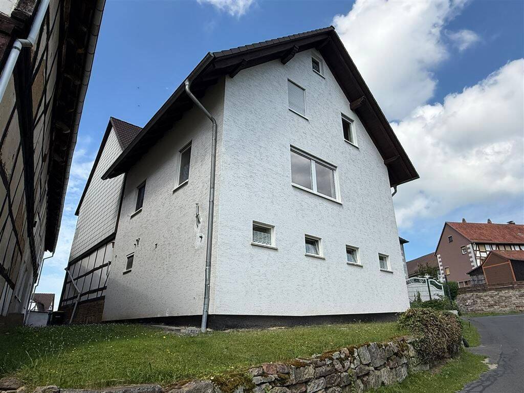 Kuscheliges Wohnhaus mit Potential in Staufenberg-Escherode – Staufenberg – Vorschaubild 2