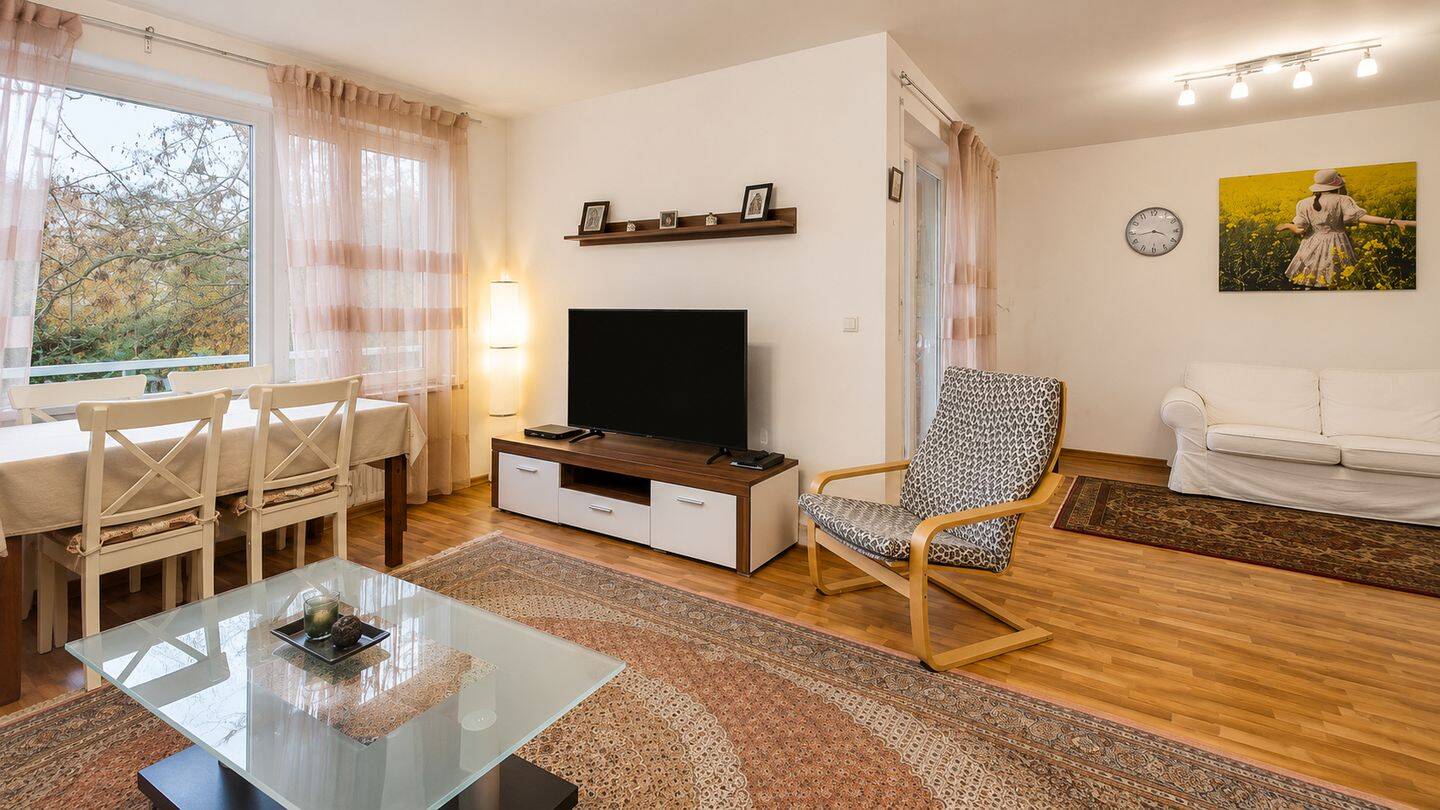 Vermietete 4-Zimmer-Wohnung mit Wintergarten mitten in Kaiserswerth! Fußläufig zum Ortskern! – Düsseldorf – Vorschaubild 5