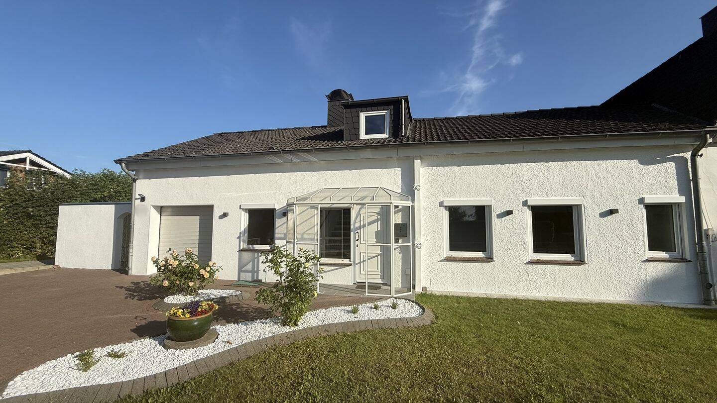 Modernisiertes Haus mit gr. Wintergarten – Kiel – Vorschaubild 2