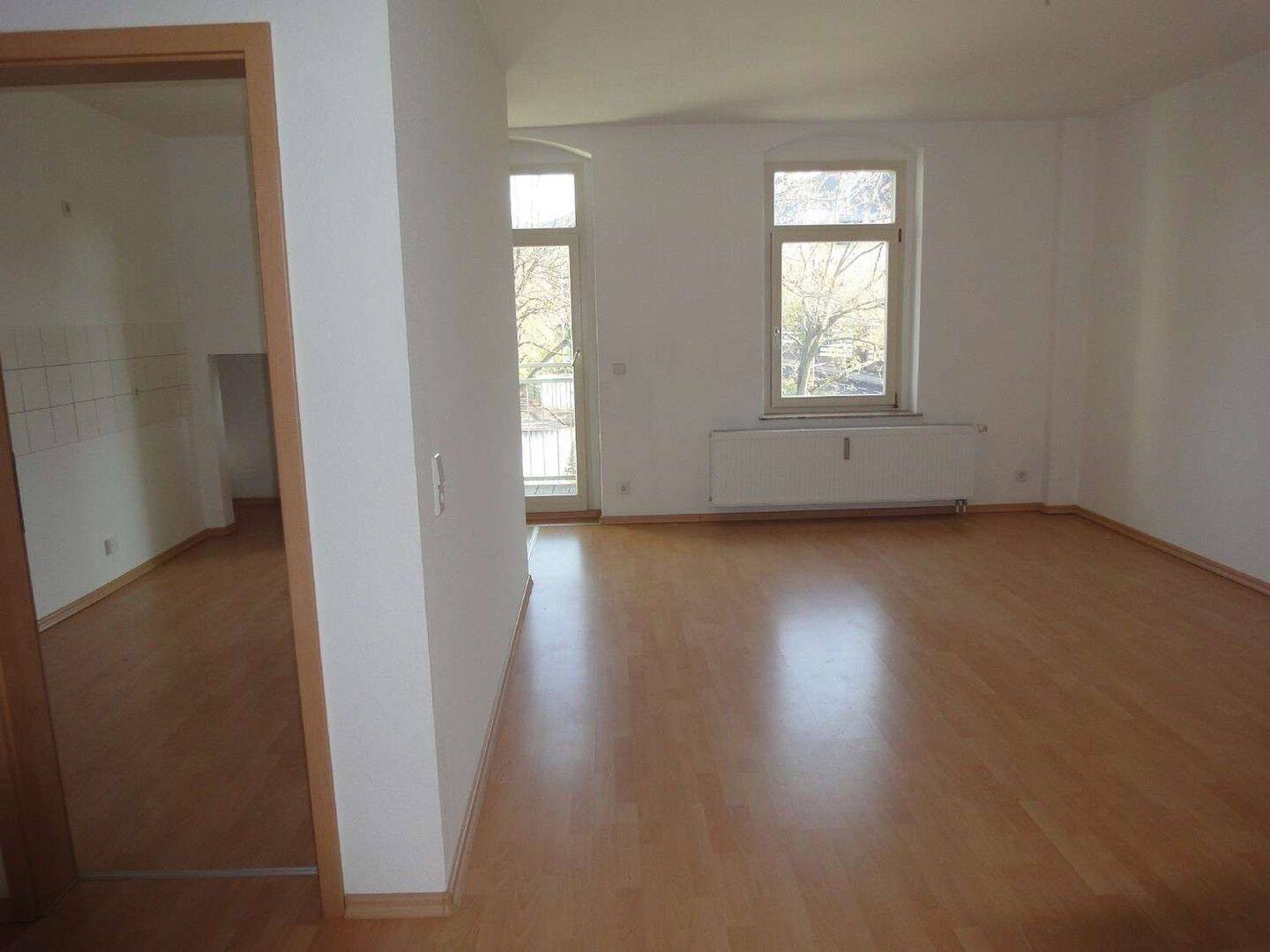 TOP Whg. mit halboffener Küche und Balkon im 2. OG – Chemnitz – Vorschaubild 3