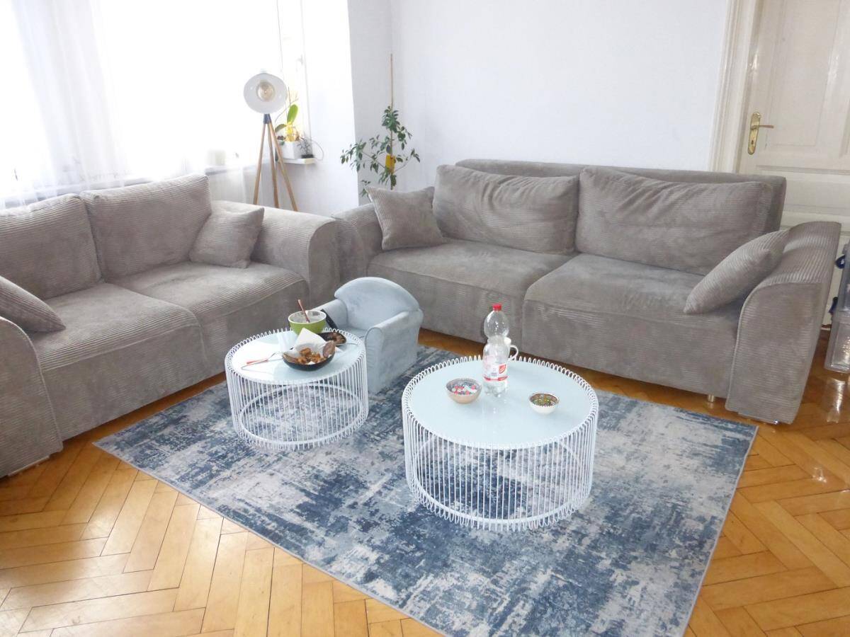ALTBAU-LIEBHABER AUFGEPASST! Hübsche, heimelige 6 ZW im 2. OG mit Balkon zum Hinterhof nördlich des Wöhrder Sees. – Nürnberg – Vorschaubild 2