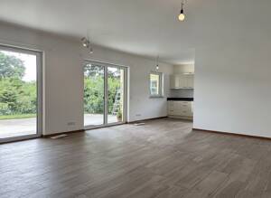 Großzügige Bungalow-Eleganz mit Sauna & weitem Garten - ideal für Familien – 24145 Kiel – Vorschaubild 6