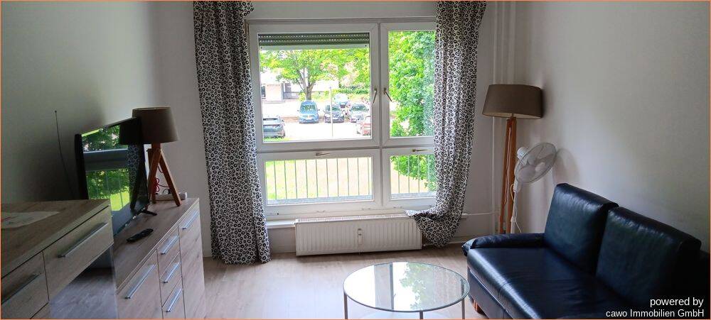Schöne möblierte 2-Raum Wohnung in der Sewanstraß in Lichtenberg zu verkaufen – Berlin – Bild 1 von 9