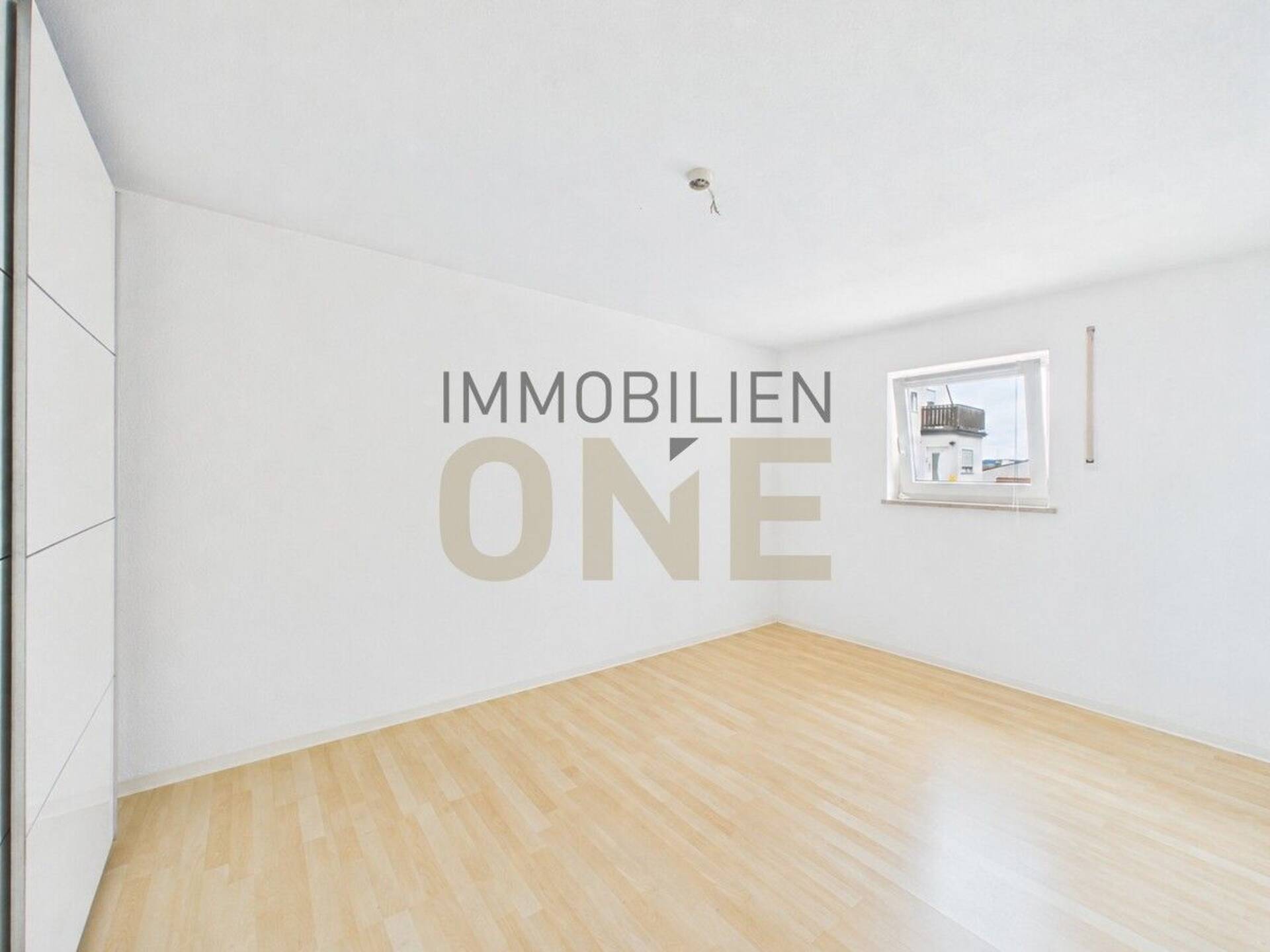Mehrfamilienhaus in 92245 Kümmersbruck mit 244,49 m² kaufen