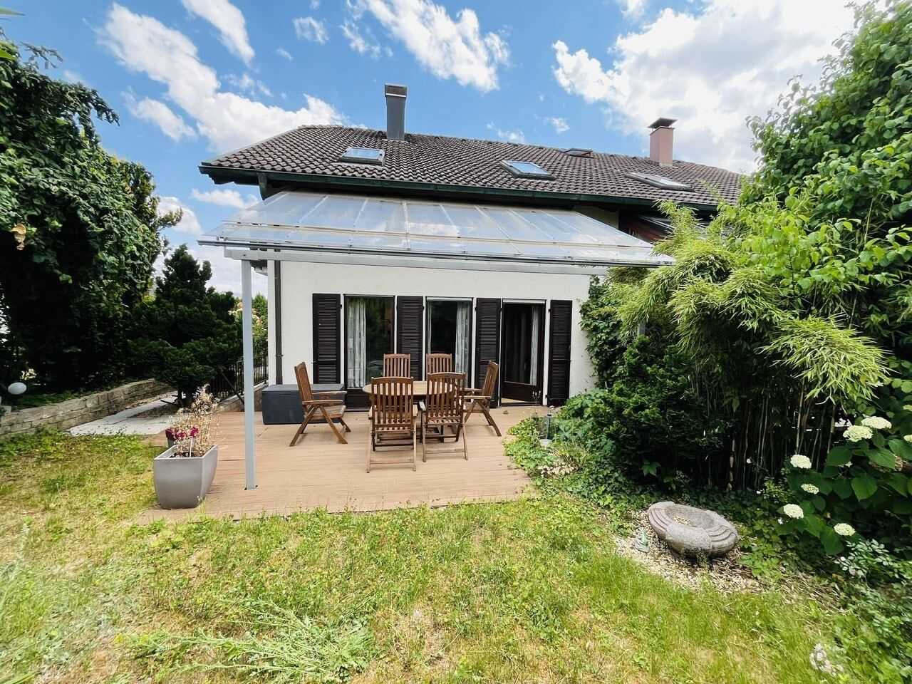 Gepflegtes Haus wartet auf Familie
