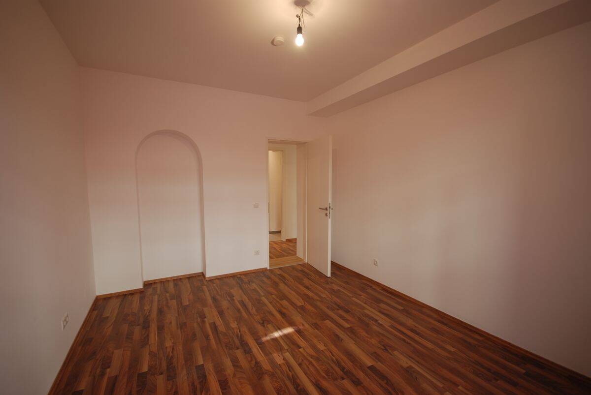 Stilsicher sanierte Altbauwohnung in Schoppershof – Nürnberg – Vorschaubild 6