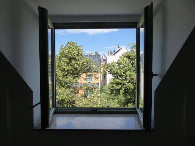 BiTTe oBeN KLinGeln ---- 2 Zimmer im DG !!!!! – Chemnitz – Vorschaubild 8