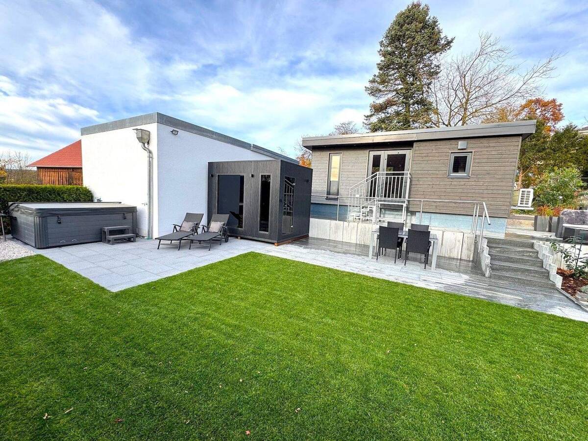 Tiny-House mit Spa (Sauna & Whirlpool) – 93059 Regensburg – Bild 1 von 9