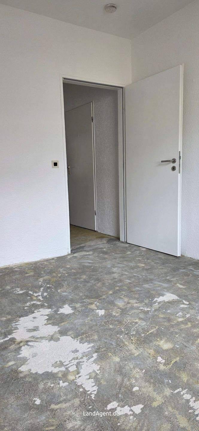 ***Verkehrsgünstig mit Stellplatz und S-Bahn*** 2-Zimmer-Wohnung mit Balkon in zentraler Lage von Dortmund-Wickede – Dortmund – Vorschaubild 7