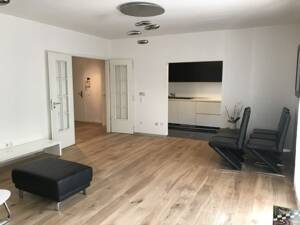 Befristete Vermietung (ca. 1 Jahr): 121 m² 3-Zimmer-Wohnung mit 36 m² Süd-Terrasse im Frankfurter Westend-Nord – 60323 Frankfurt am Main – Vorschaubild 2