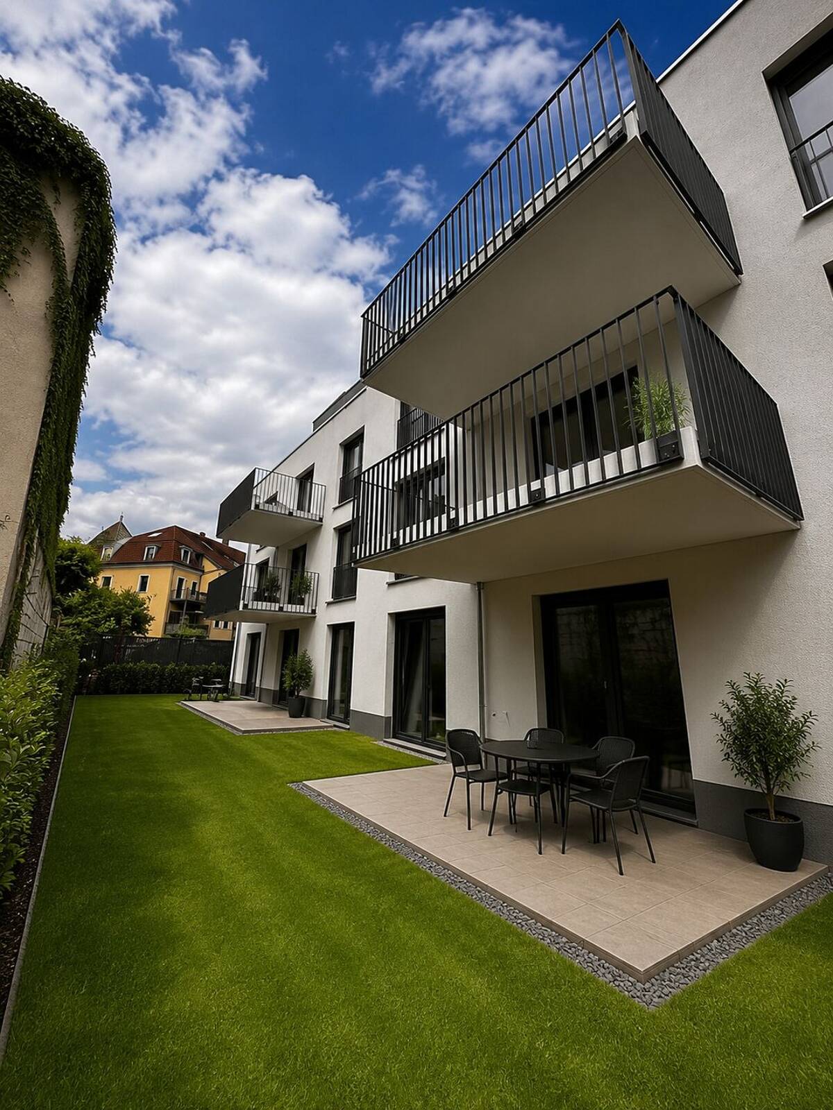 Ihre neue 3 Zimmerwohnung im Erstbezug mit Terrasse. – 1127 Dresden – Bild 1 von 8