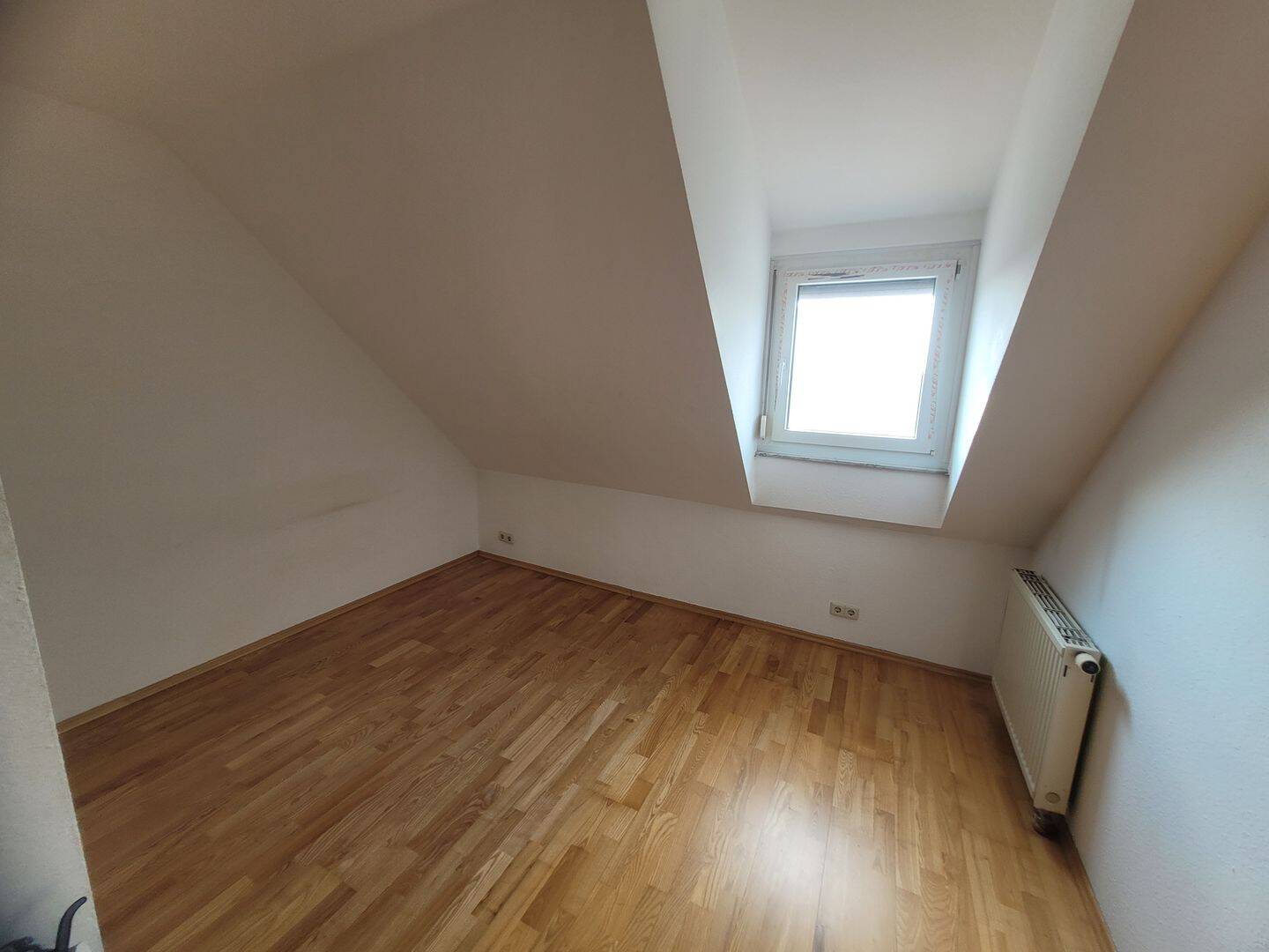 Wohnen über den Dächern - Großzügige Maisonette Wohnung mit Loggia in der Südstadt von Nürnberg – Nürnberg – Vorschaubild 5