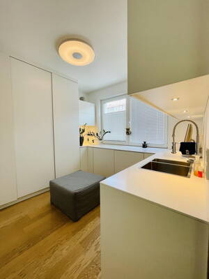 Designer Maisonette-Wohnung nähe Zoopark mit Blick ins Grüne, Fussbodenheizung, Kamin, Terrasse – 40239 Düsseldorf – Vorschaubild 7