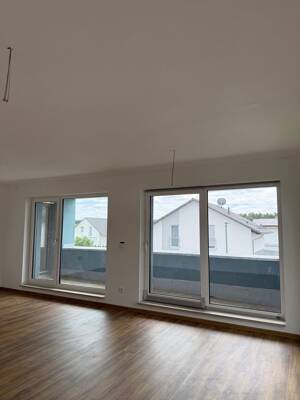 2 Zimmer Mietwohnung mit Balkon und PKW-Stellplatz – 92699 Irchenrieth – Vorschaubild 1