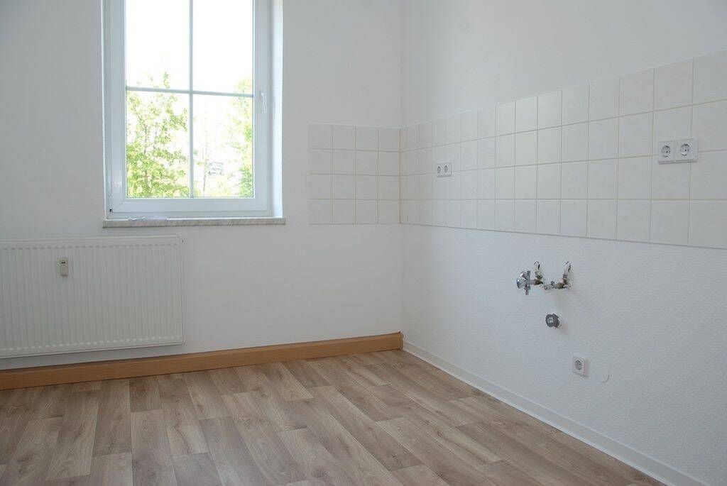 Schöne 3-Raum-Wohnung im beliebten Comeniusgebiet – Chemnitz – Vorschaubild 2