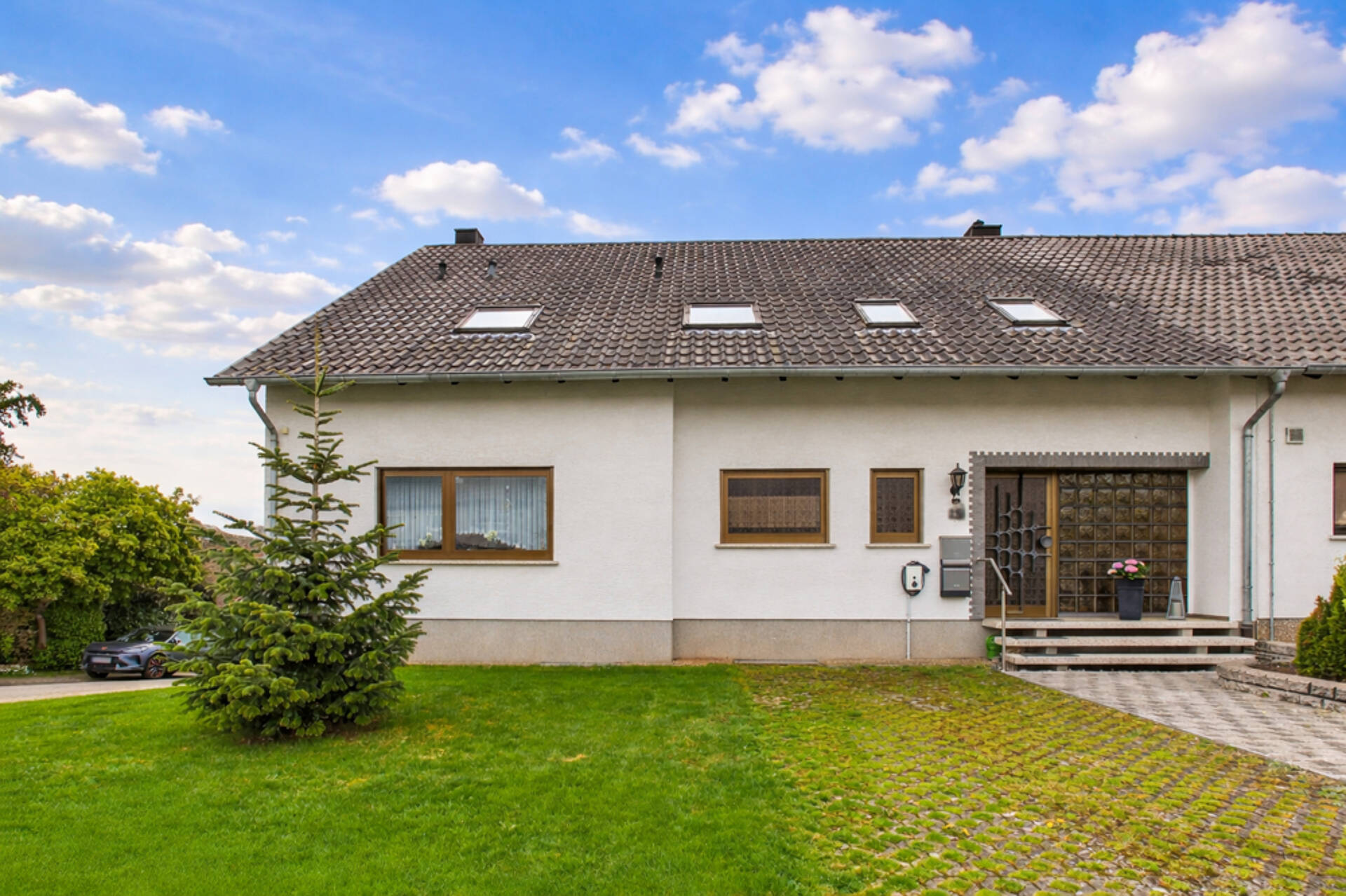 Mehrfamilienhaus in 66265 Heusweiler / Niedersalbach mit 312,77 m² kaufen