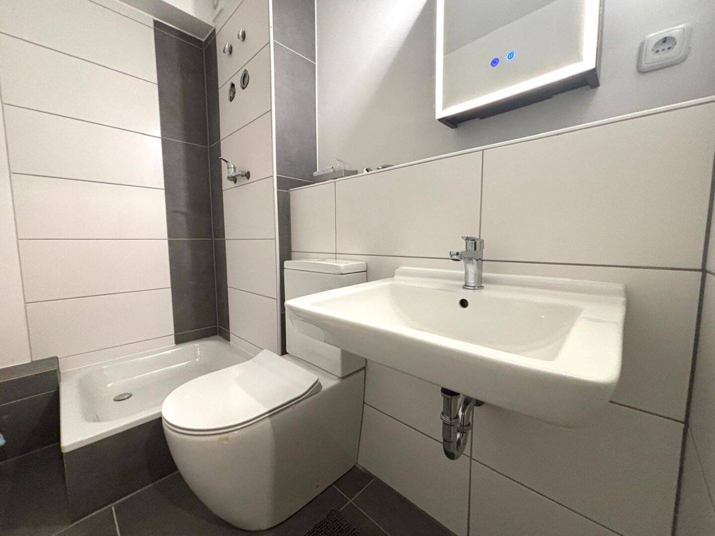 Saniertes Design-Apartment mit Tiefgarage in Wuppertal-Barmen - Bezugsfrei – Wuppertal – Vorschaubild 7
