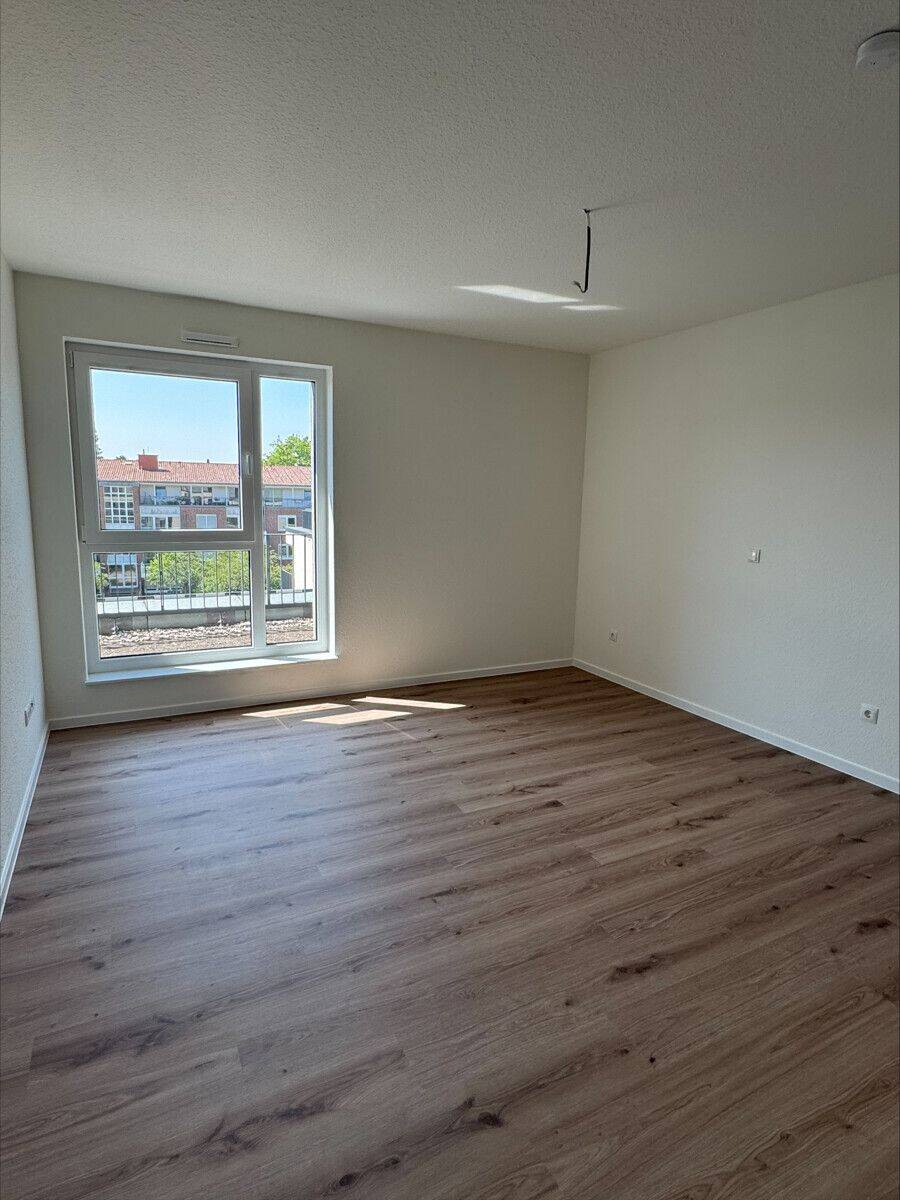 Praktisch geschnittene 2-Zimmer Wohnung mit Einbauküche zur Miete ! – Osnabrück – Vorschaubild 3