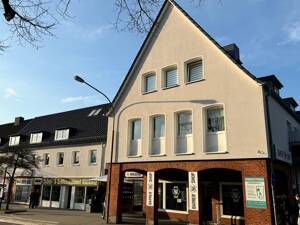 Sehr gepflegtes Wohn- und Geschäftshaus mit Lagerhalle und 4 Garagen in Lübeck-Kücknitz – 23569 Lübeck – Vorschaubild 6