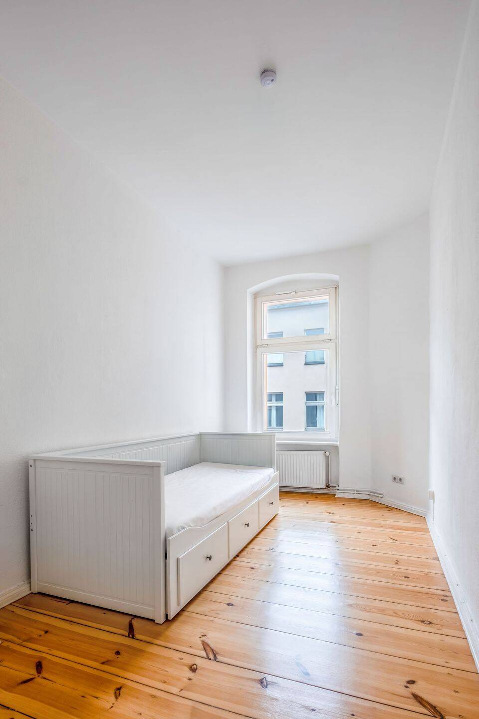 Geräumige und ruhige Altbauwohnung im beliebten Bergmannkiez – Berlin – Vorschaubild 2